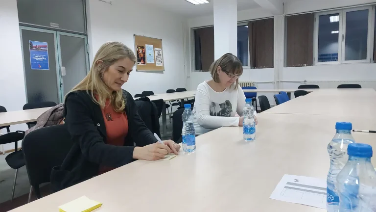 PSIHOLOŠKA-RADIONICA-NISTE-SAMI-4-1